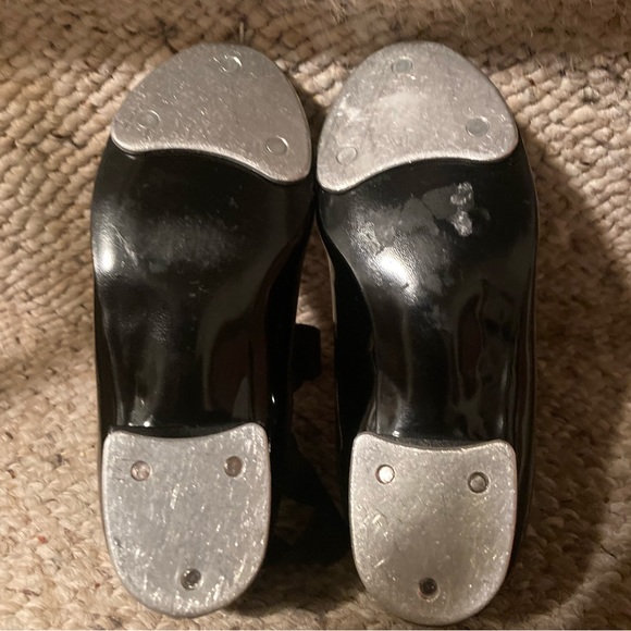 Award Black Patent Leather Tap Shoes - Picture 12 of 12